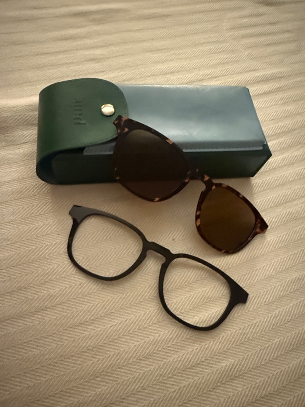 Pair Eyewear   “Otis” Magnetic Toppers Lot of 2